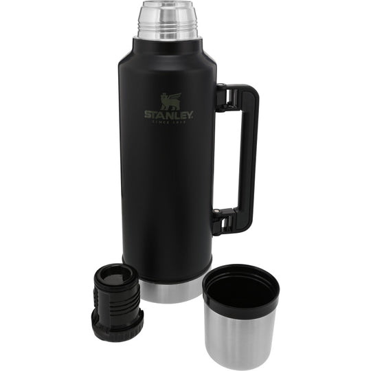 Stanley Classic Legendary Bottle 2.0 QT