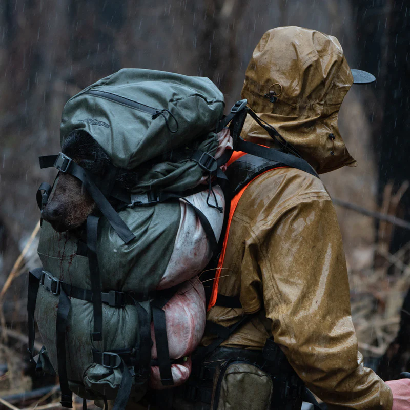 Stone Glacier M5 Jacket Coyote in Field